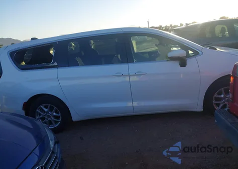 2023 Chrysler Pacifica Touring from USA, damaged, VIN 2C4RC1FG4PR559558